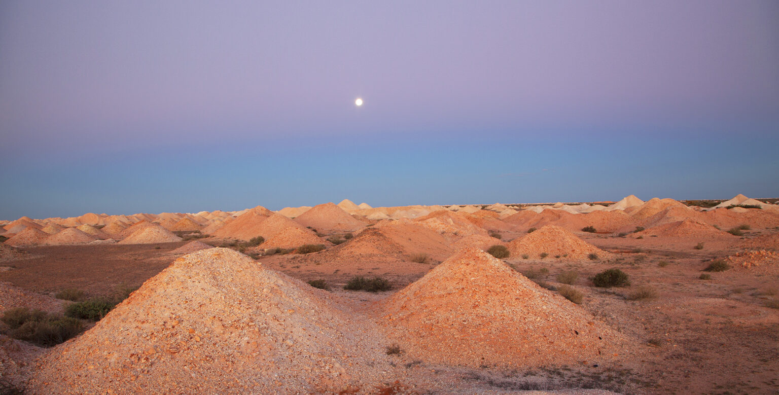 DISCOVER COOBER PEDY Big Winch 360 Cinematic Experience